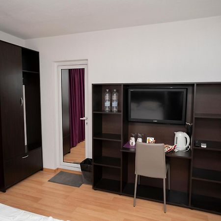 Guest House Traikovi Petrich  ภายนอก รูปภาพ