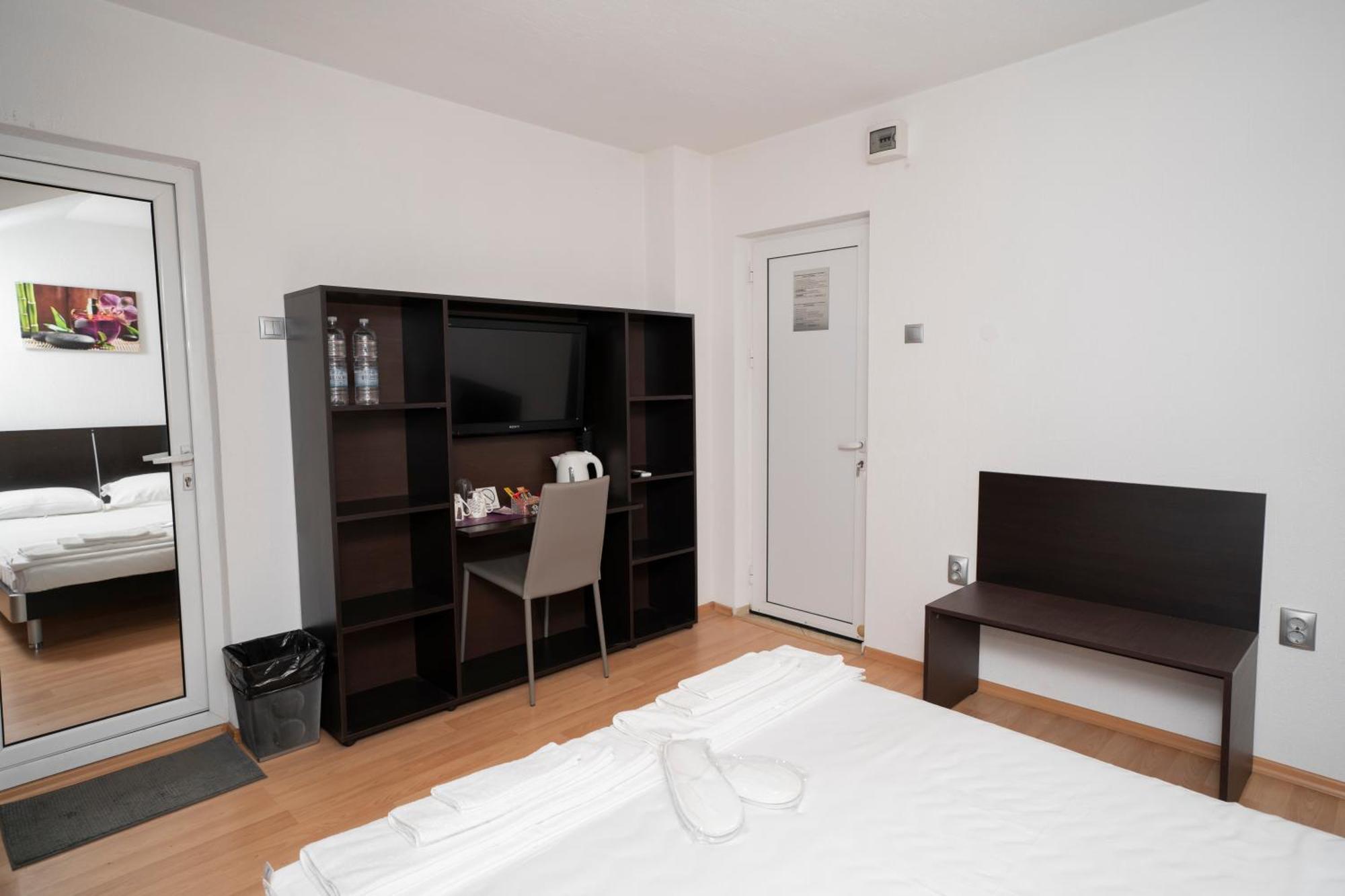 Guest House Traikovi Petrich  ภายนอก รูปภาพ