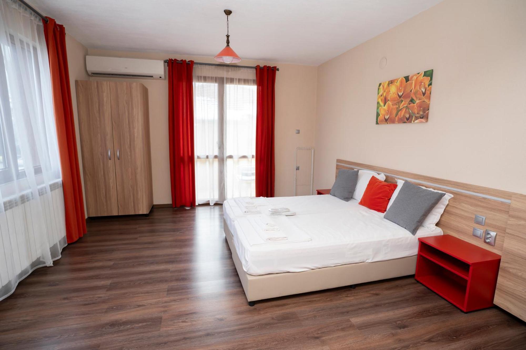 Guest House Traikovi Petrich  ภายนอก รูปภาพ