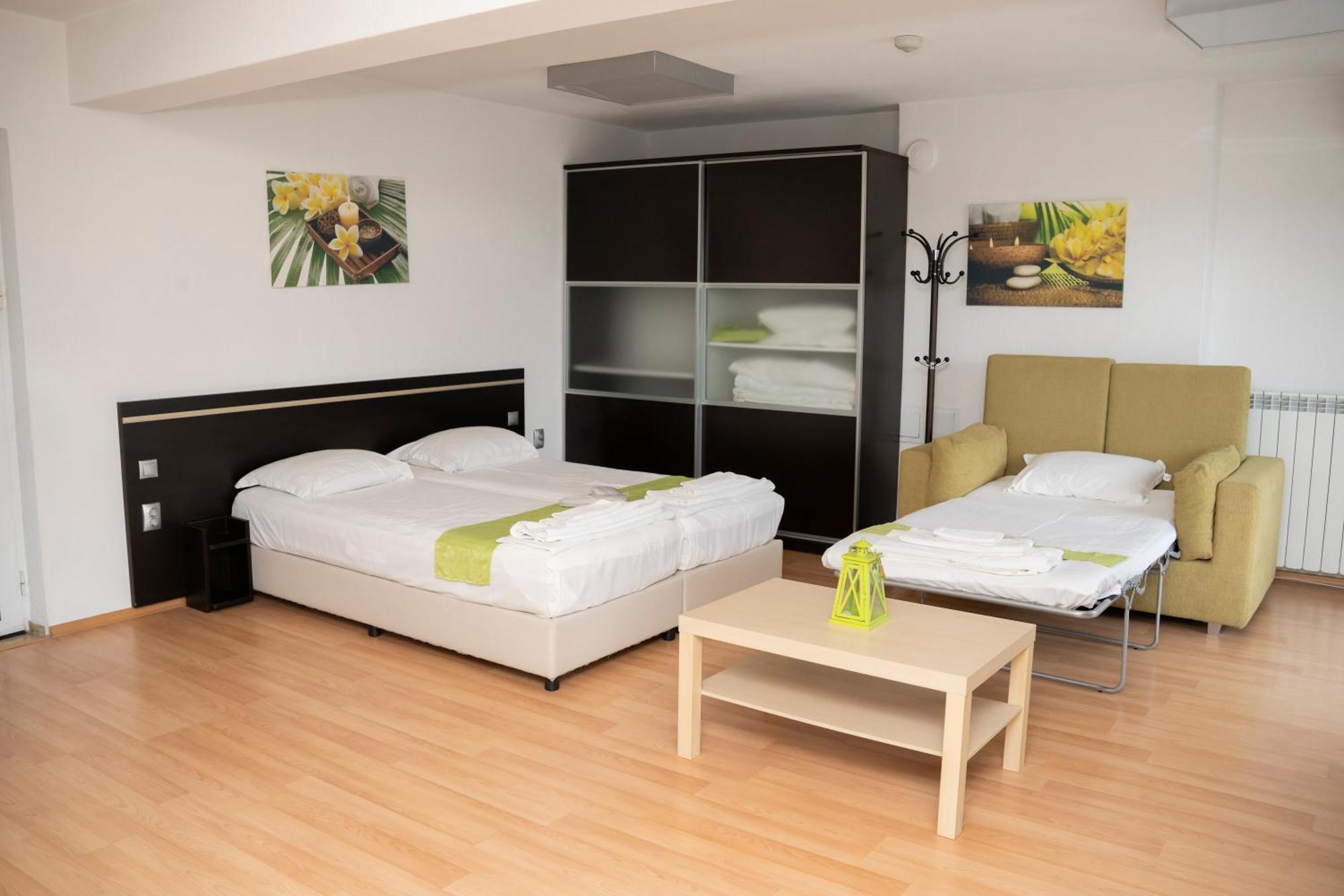 Guest House Traikovi Petrich  ภายนอก รูปภาพ