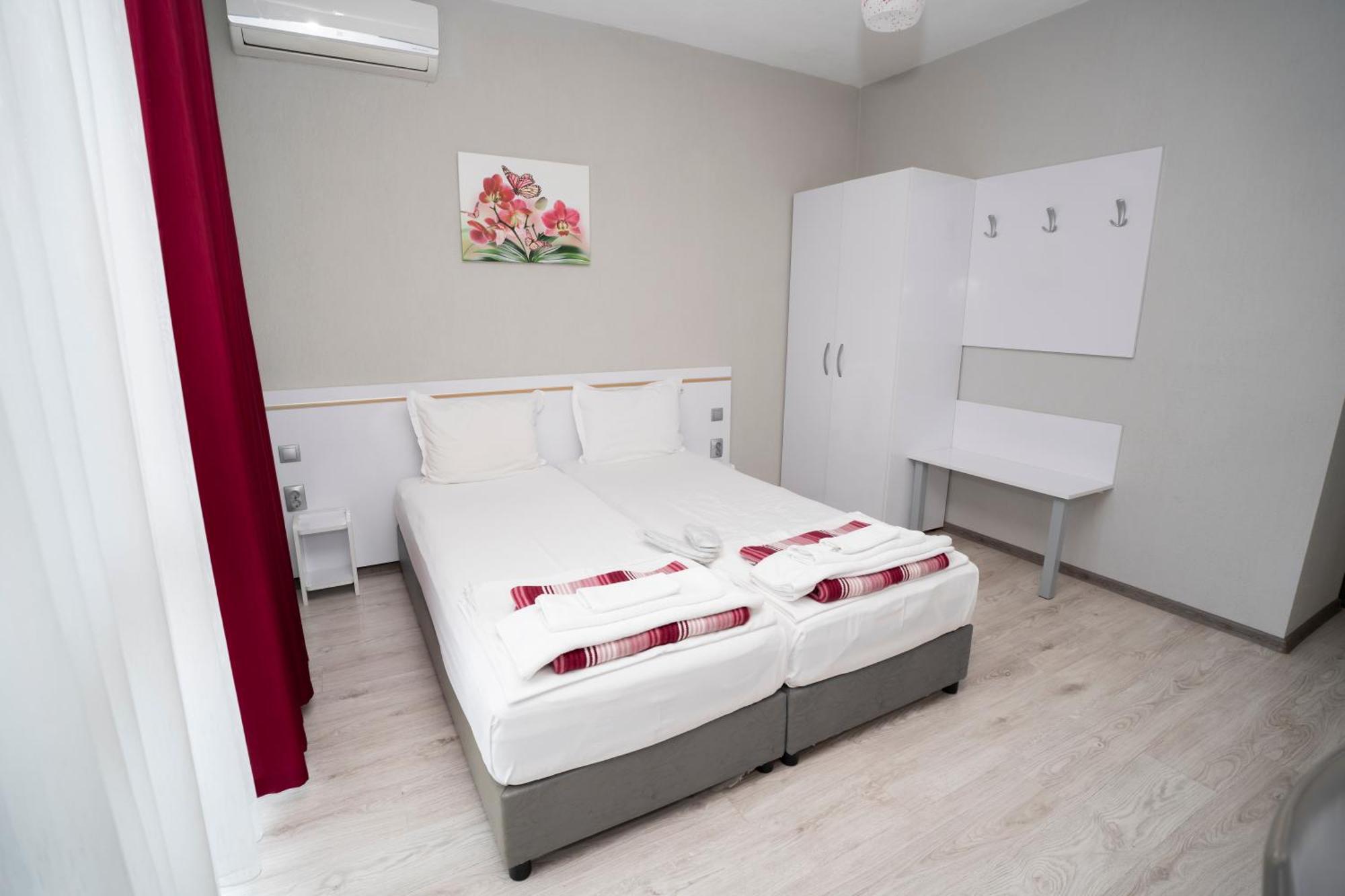 Guest House Traikovi Petrich  ภายนอก รูปภาพ