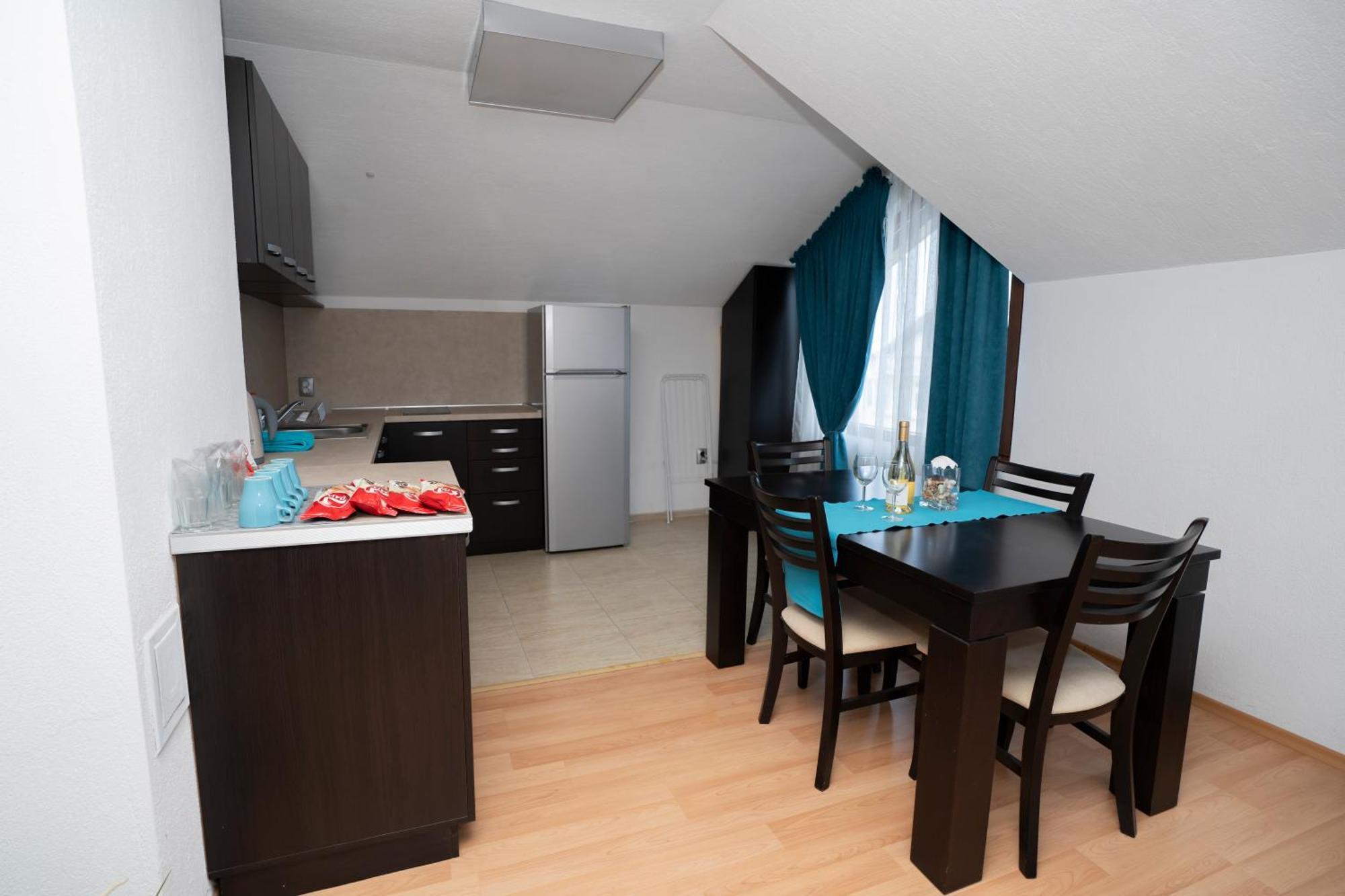Guest House Traikovi Petrich  ภายนอก รูปภาพ